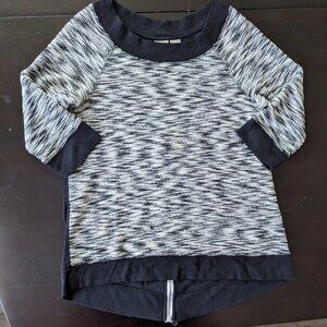 Chico's Zenergy Sweater Back Zip Size 1 (8/10)